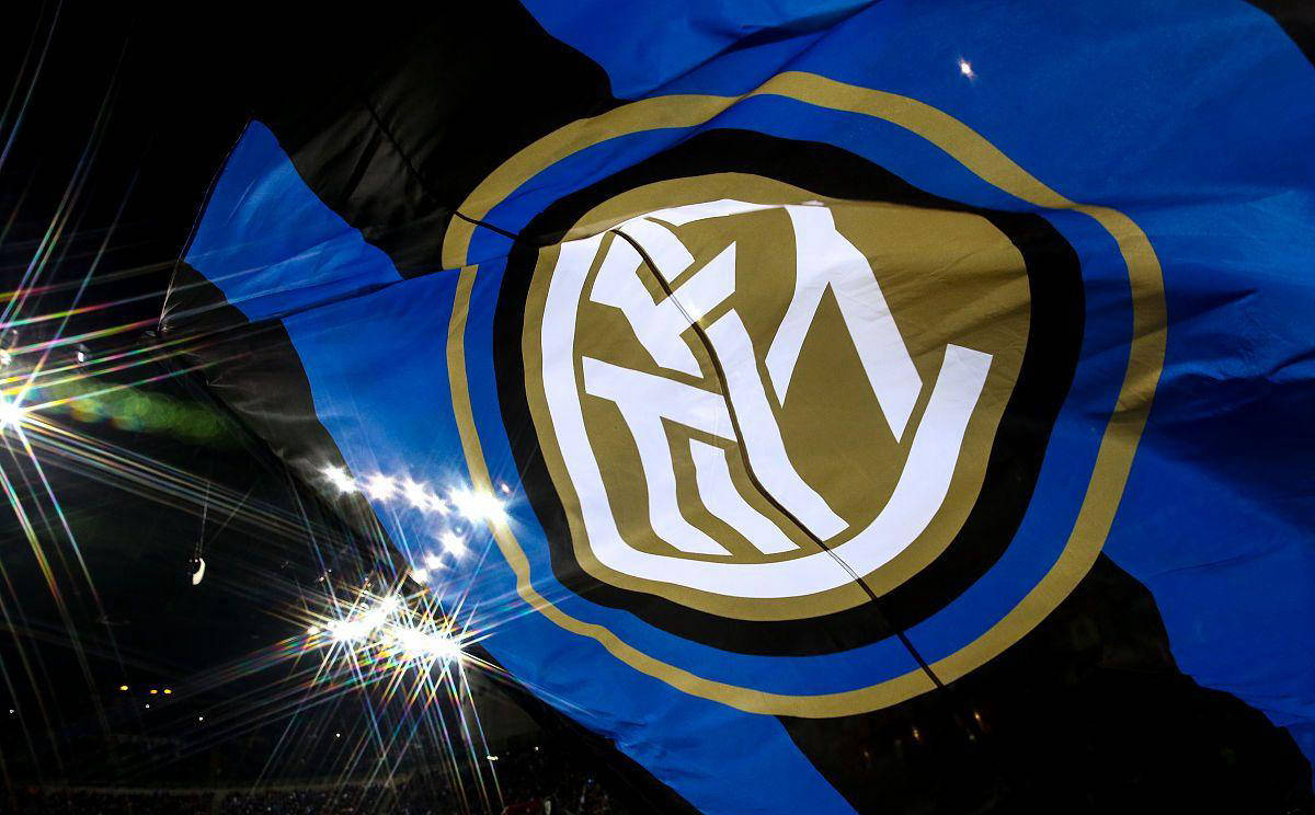 关于意大利杯赛前走向成谜，切尔西豪取连胜，赛场秩序良好，控场能力受关注的信息