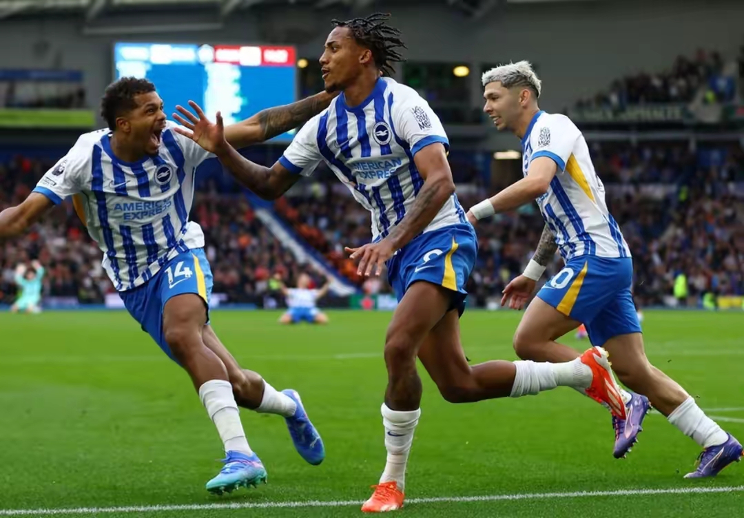 开云体育下载-冲刺阶段突围战来临；布莱顿围绕葡超再遭质疑；压力陡增；球队文化再被提及的简单介绍